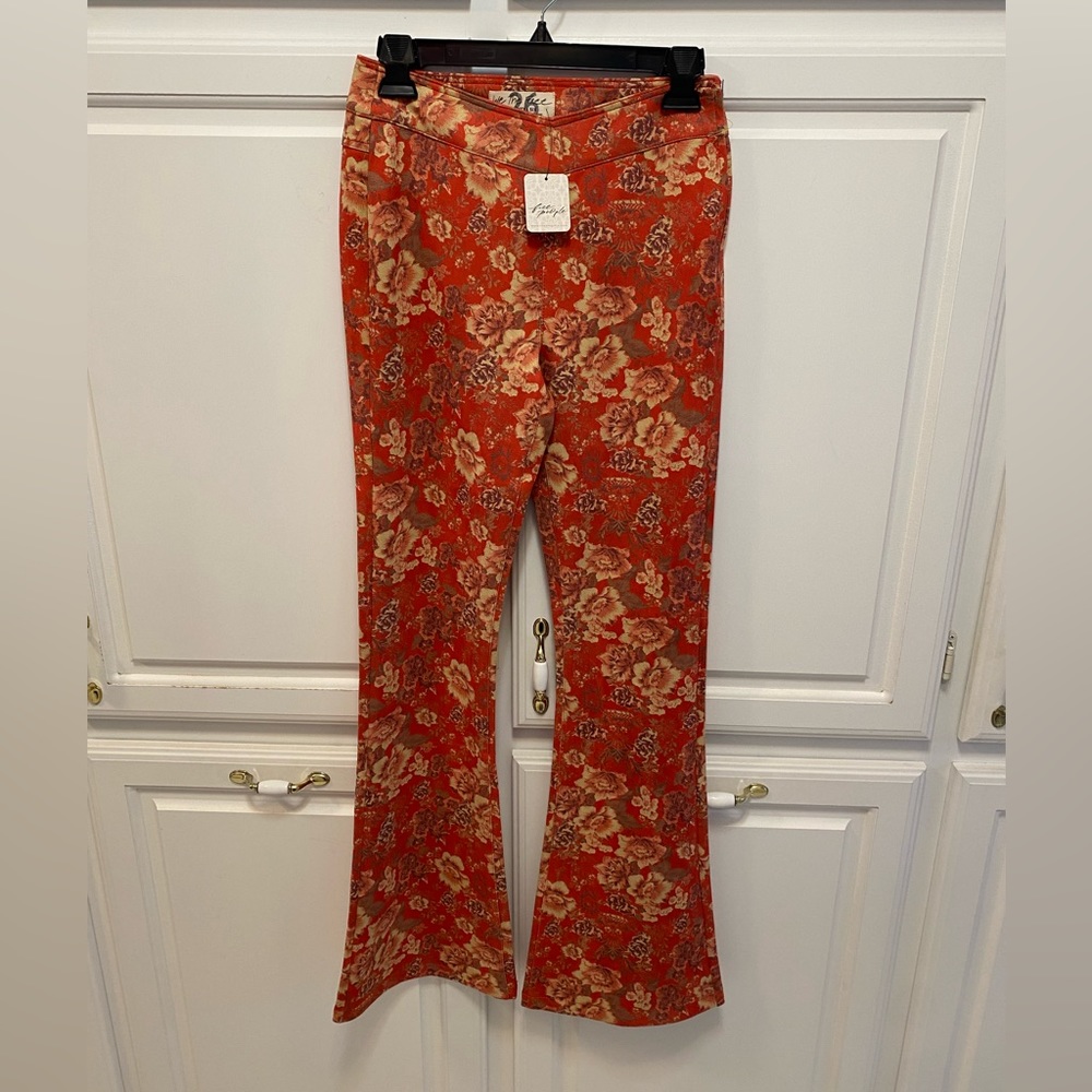 We The Free House Party Vegan Floral Flare Velvet Pants NWT Women’s Size 26